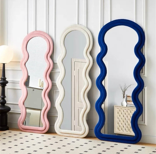 Aura Wavy Mirror