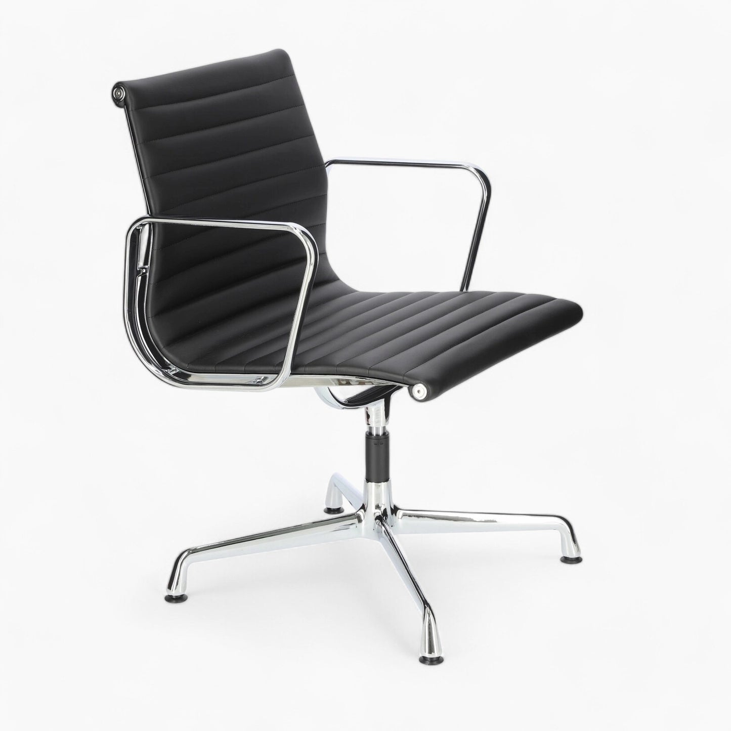 Eames Group Side Chair